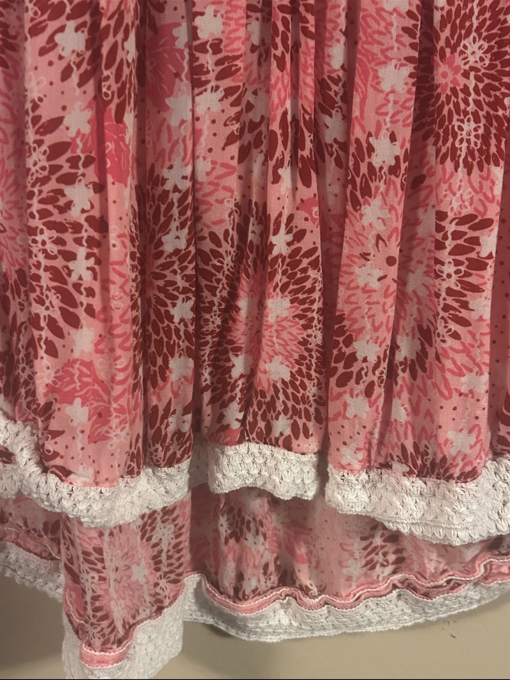 Poupette St. Barth Pink Floral Dress with Crochet Hem - Picture 5 of 6